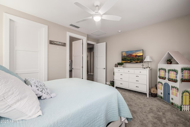 bedroom with carpet floors, visible vents, and a ceiling fan