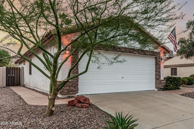 2108 E Patrick Ln, Phoenix, AZ 85024 - garage featuring concrete driveway