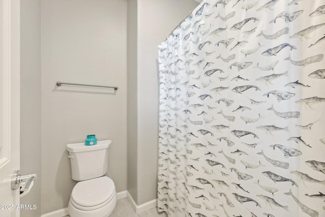 1941 W Yellowstone Way, Chandler, AZ 85248 - bathroom featuring toilet, baseboards, and a shower with shower curtain