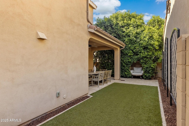 1941 W Yellowstone Way, Chandler, AZ 85248 - view of yard with a patio