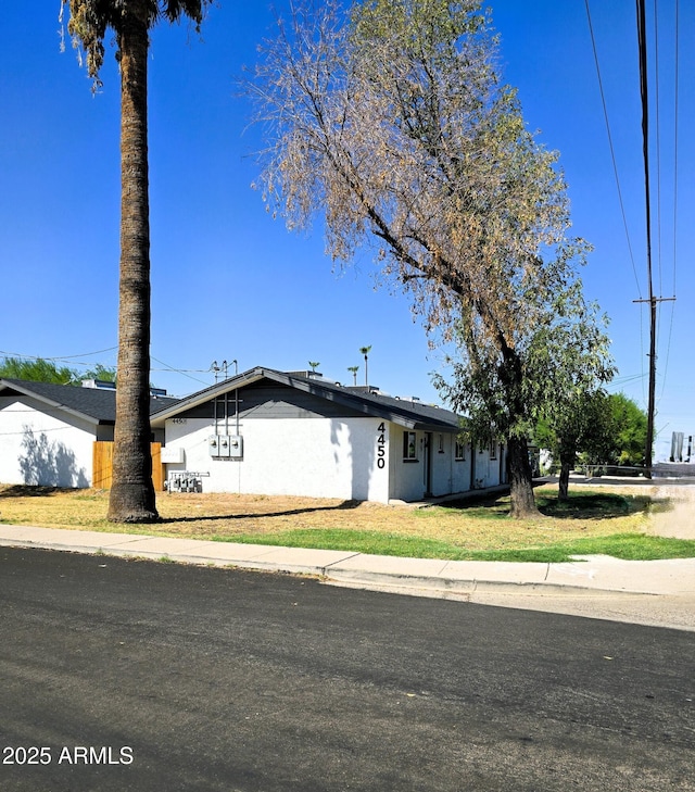 4450 N Longview Ave, Phoenix, AZ 85014 - view of front of home with stucco siding