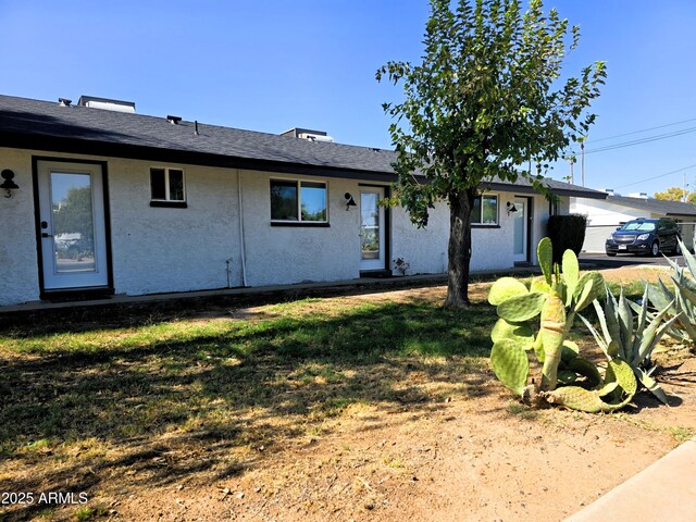 4450 N Longview Ave, Phoenix, AZ 85014 - single story home featuring stucco siding and a front yard