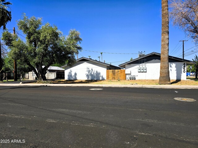 4450 N Longview Ave, Phoenix, AZ 85014 - view of front of house
