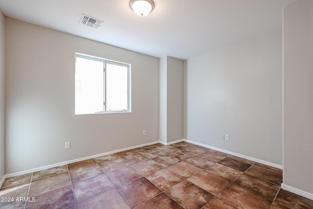 41208 W Bravo Dr, Maricopa, AZ 85138 - unfurnished room featuring baseboards