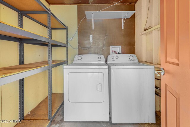 7250 E Mckellips Rd, Scottsdale, AZ 85257 - laundry area with washer and dryer