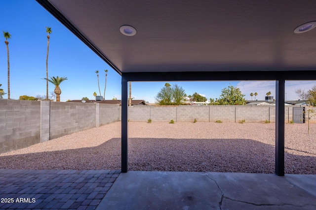 view of yard featuring a patio area