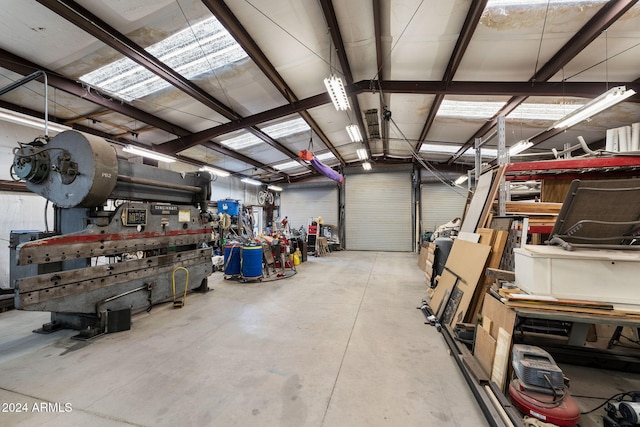 5130 E Superstition Blvd, Apache Junction, AZ 85119 - garage with a workshop area