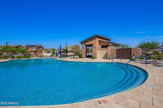 10956 E Thunderbolt Ave, Mesa, AZ 85212 - community pool with a patio