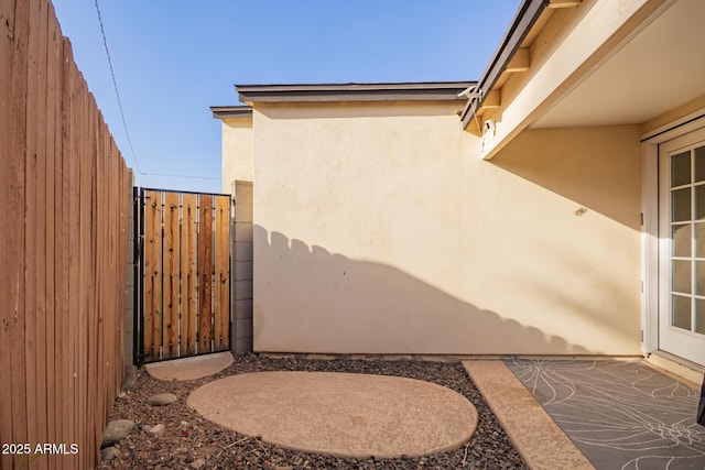 exterior space featuring fence