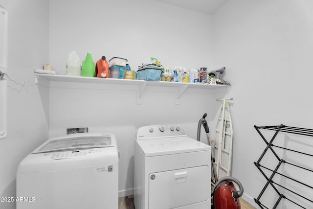 3913 W Mcneil St, Laveen, AZ 85339 - laundry room with baseboards, independent washer and dryer, and laundry area