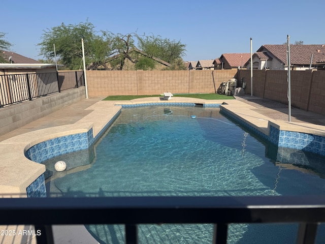 2634 S 63rd Dr, Phoenix, AZ 85043 - view of pool with a fenced backyard and a patio area