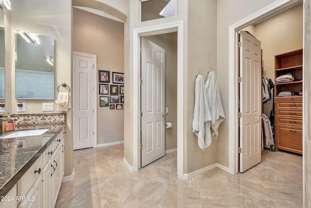 bathroom with vanity