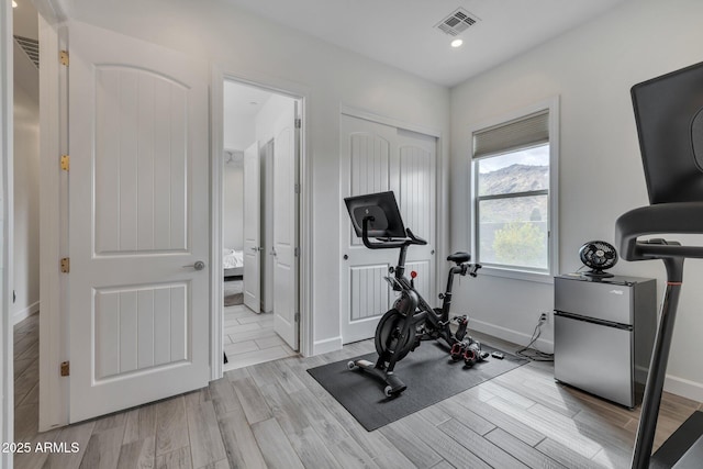 10886 N 137th St, Scottsdale, AZ 85259 - exercise area featuring recessed lighting, light wood-style floors, visible vents, and baseboards