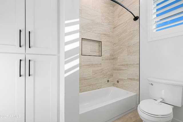 2083 W Lincoln Ct, San Tan Valley, AZ 85144 - full bathroom with toilet and washtub / shower combination