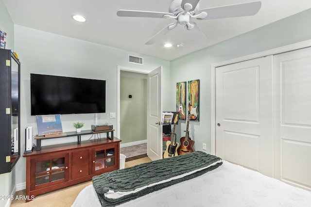 4710 N 33rd Pl, Phoenix, AZ 85018 - bedroom with a closet, recessed lighting, and a ceiling fan