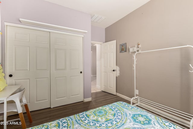 18669 W Vista Norte St, Goodyear, AZ 85338 - bedroom with wood finished floors and a closet