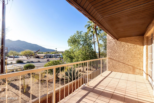 7402 E Carefree Dr Unit 319, Carefree, AZ 85377 - balcony featuring a mountain view
