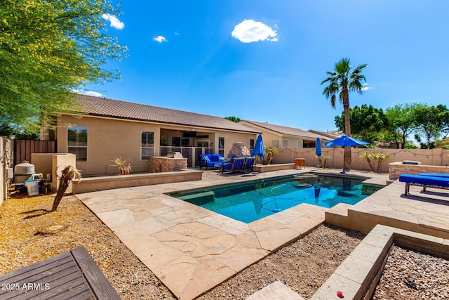 870 E Megan St, Gilbert, AZ 85295 - view of pool featuring a ceiling fan, a patio, and a fenced backyard