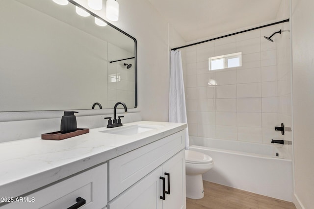 802 E Navajo Ave, Apache Junction, AZ 85119 - full bath with vanity, wood finished floors, and shower / bath combo with shower curtain