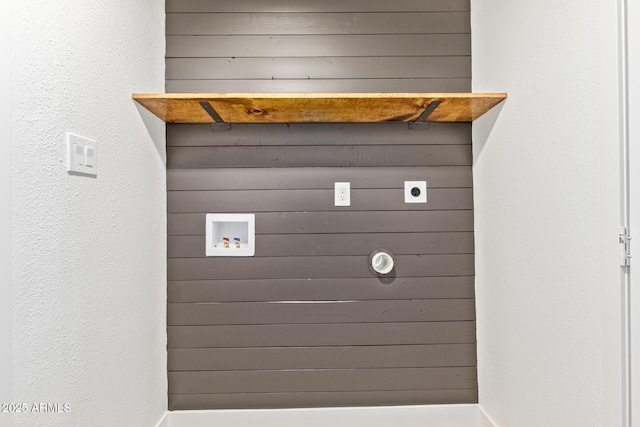 802 E Navajo Ave, Apache Junction, AZ 85119 - laundry view of wooden walls