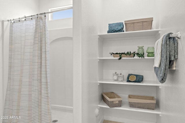 1342 W Hess Ave, Coolidge, AZ 85128 - bathroom view of curtained shower