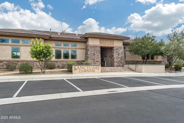 4630 E Navigator Ln, Phoenix, AZ 85050 - view of building exterior with uncovered parking