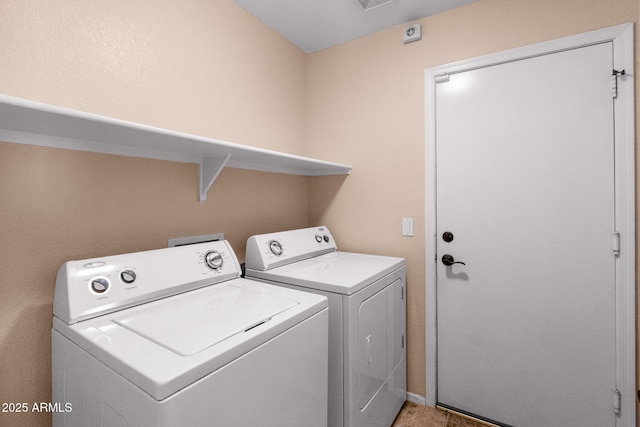 300 W Cardinal Way, Chandler, AZ 85286 - laundry area featuring washing machine and clothes dryer
