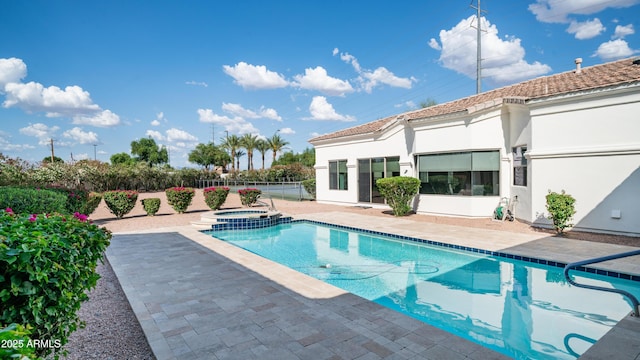 3126 E Fruitvale Ct, Gilbert, AZ 85297 - view of swimming pool featuring a patio area and a pool with connected hot tub