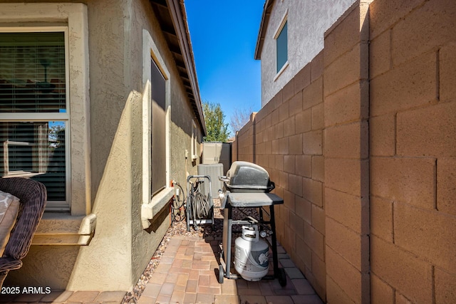 view of home's exterior