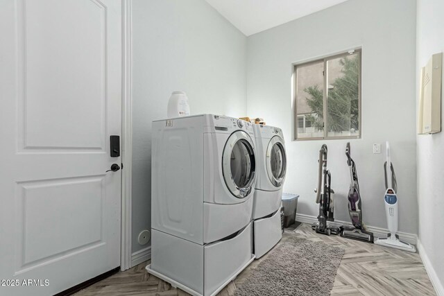 4497 E Carriage Way, Gilbert, AZ 85297 - laundry room with separate washer and dryer and baseboards