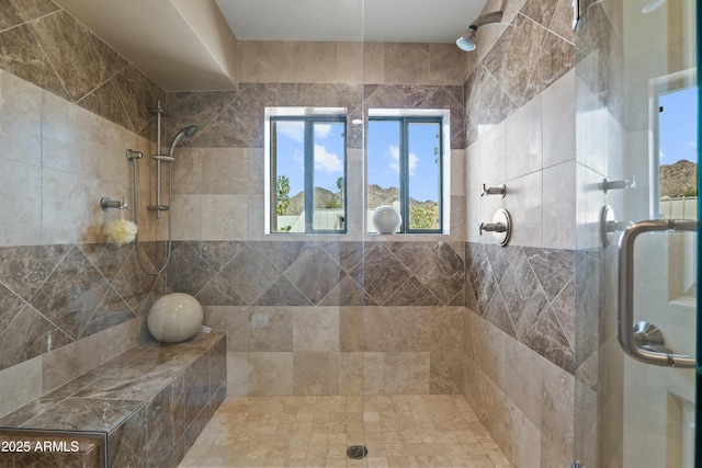 3033 E Claremont Ave, Phoenix, AZ 85016 - bathroom featuring tiled shower