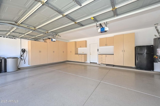 1623 E Runion Dr, Phoenix, AZ 85024 - garage featuring freestanding refrigerator, a garage door opener, and water heater