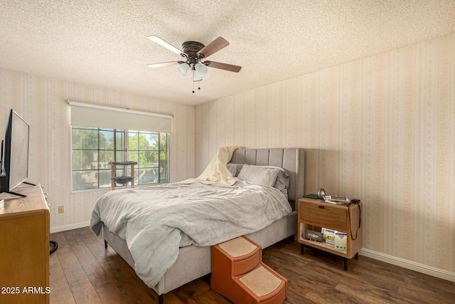 839 S Westwood Unit 287, Mesa, AZ 85210 - bedroom with hardwood / wood-style flooring, baseboards, wallpapered walls, a textured ceiling, and ceiling fan