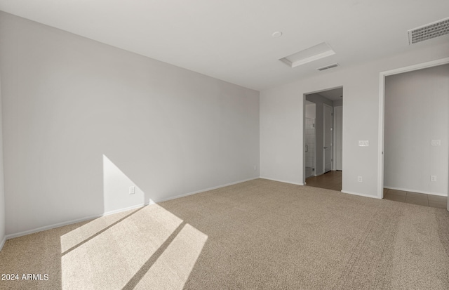 empty room with carpet