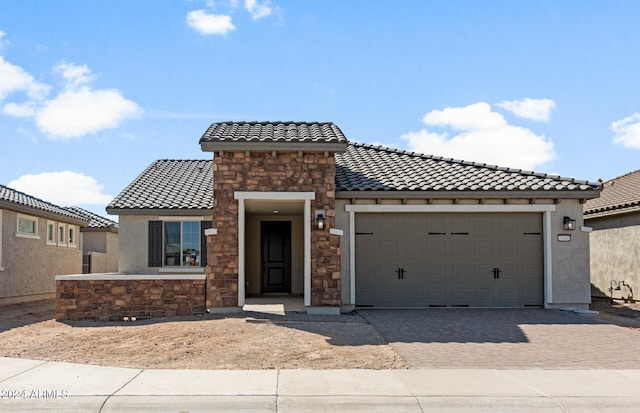 view of front of house featuring a garage