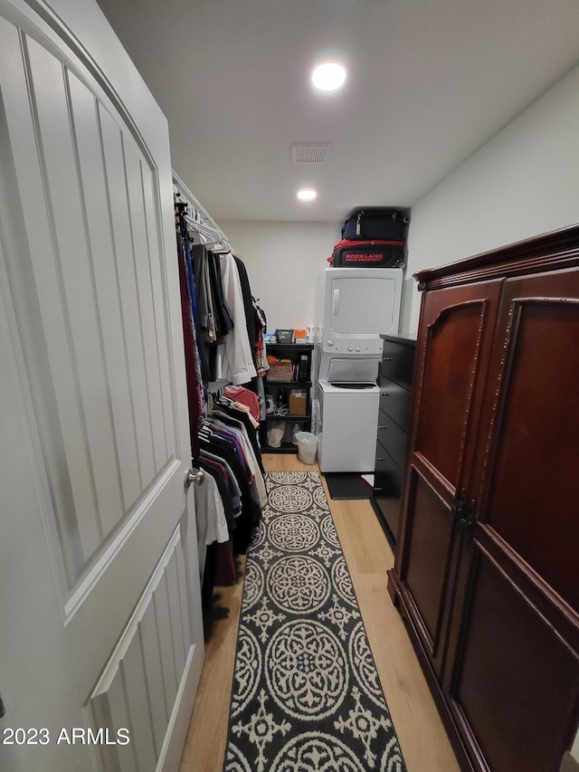 2060 E Quartz St, Mesa, AZ 85213 - spacious closet featuring light wood-style floors
