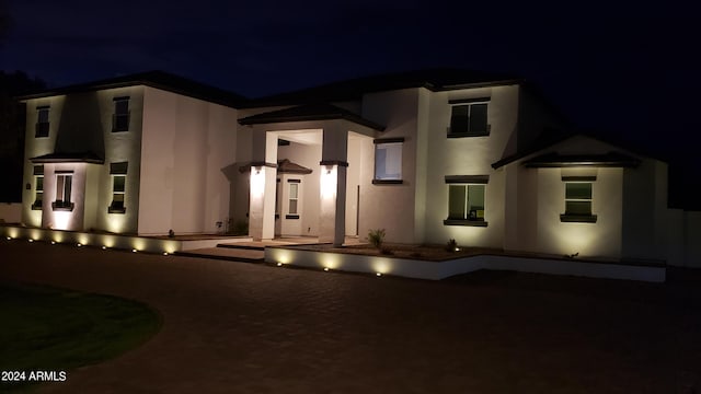 2060 E Quartz St, Mesa, AZ 85213 - contemporary home with stucco siding and a patio area