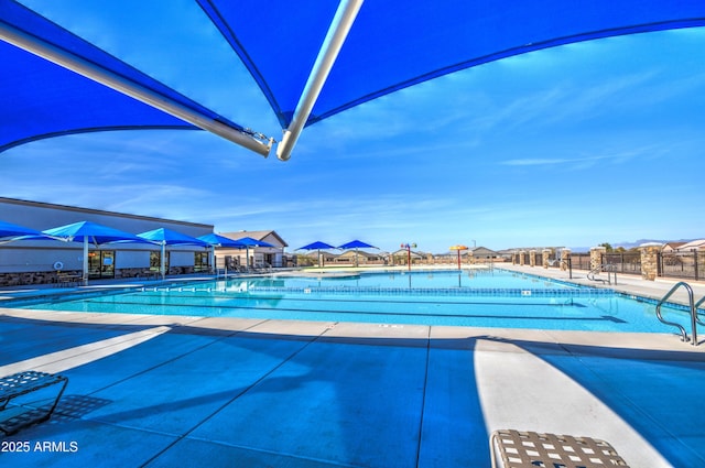 3511 W Allens Peak Dr, San Tan Valley, AZ 85144 - view of community pool