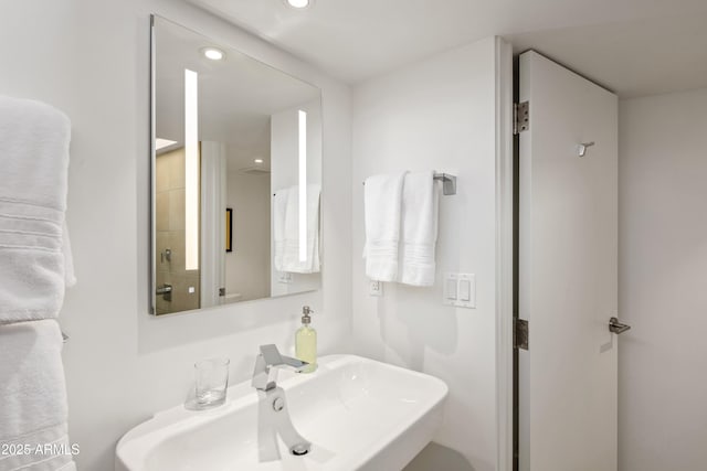 bathroom featuring sink