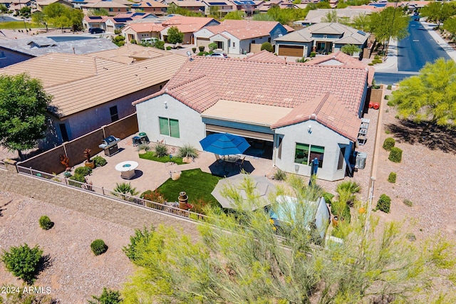 birds eye view of property featuring a residential view