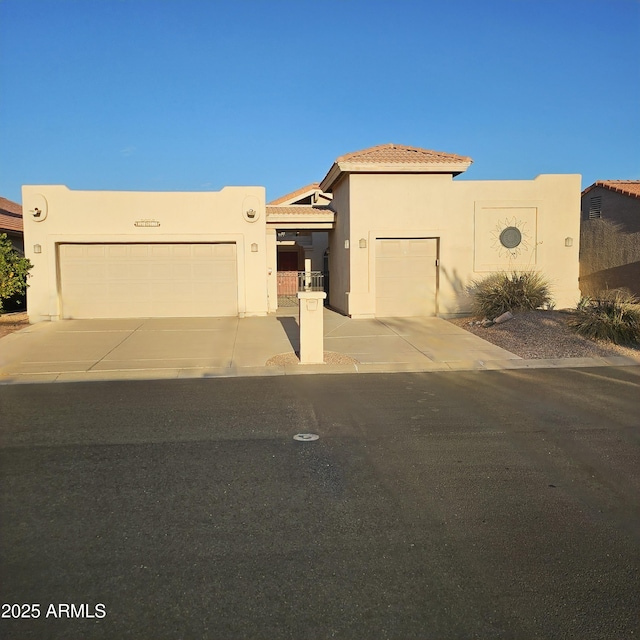 view of front facade featuring a garage