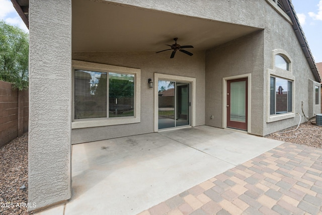 1015 E Penny Ln, San Tan Valley, AZ 85140 - view of patio / terrace with a ceiling fan