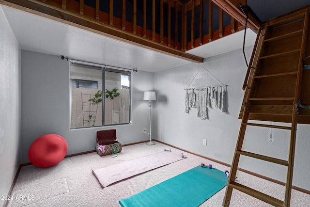 workout room with carpet flooring