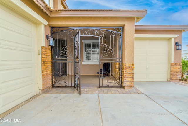 property entrance featuring a garage