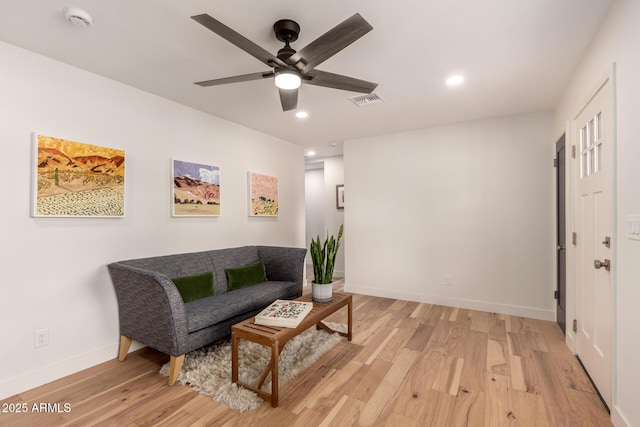 5612 N 9th St, Phoenix, AZ 85014 - living area with a ceiling fan, light wood-style flooring, baseboards, and recessed lighting