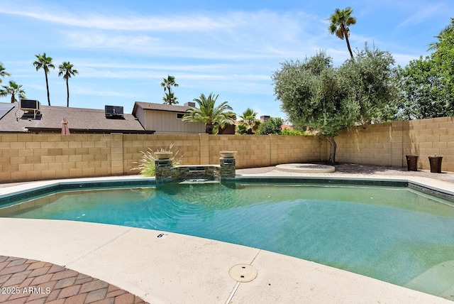 5912 E Wethersfield Rd, Scottsdale, AZ 85254 - view of pool with a fenced backyard and a pool with connected hot tub