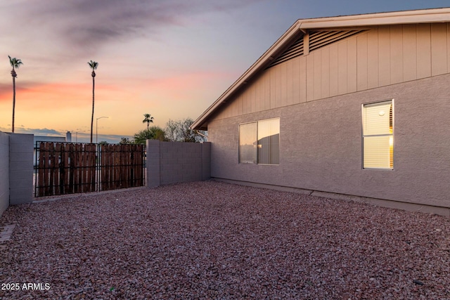 1055 E Ingram St, Mesa, AZ 85203 - view of property exterior at dusk
