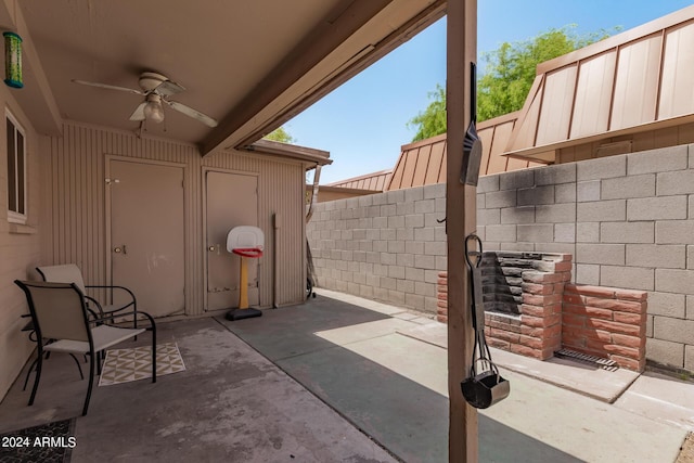 view of patio with ceiling fan