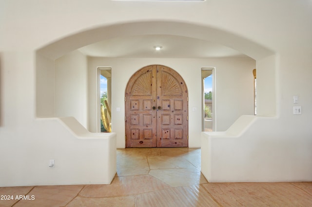 view of foyer entrance