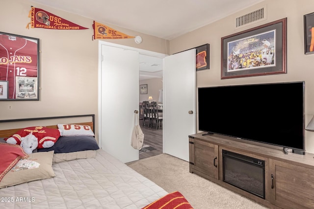 25225 S Glenburn Dr, Sun Lakes, AZ 85248 - bedroom with carpet flooring and visible vents